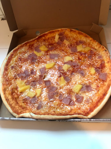 Colosseum Pizzeria - Gastronomi och hotellverksamhet