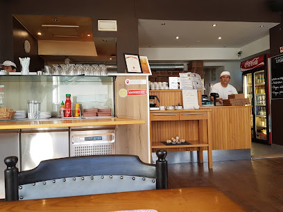 Mingus Restaurant & Pizzeria