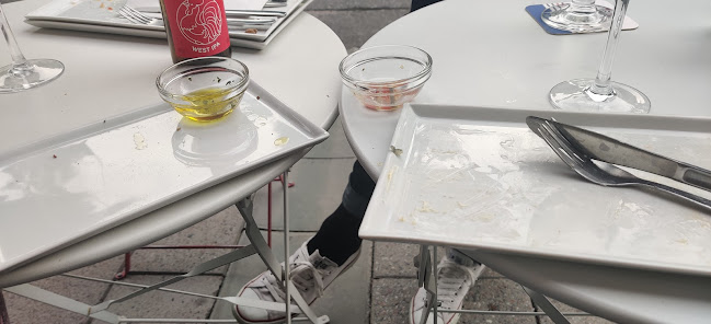 Bar à Vins Open Times