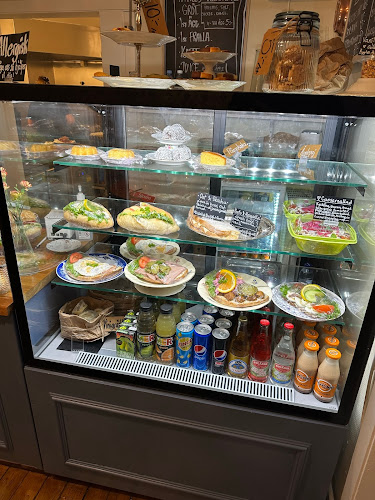 Hantverkscafét - Gastronomi och hotellverksamhet