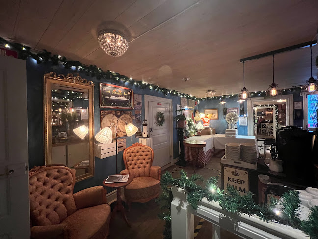 Gästgivaregården - Gastronomi och hotellverksamhet