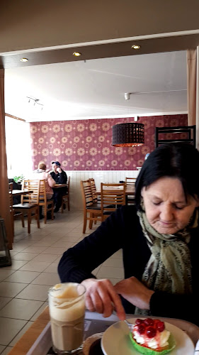 Opinii despre Frosths Eftr Konditori Östlund & Co AB în Lindesberg - Gastronomi och hotellverksamhet