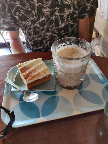 Kassett kaffe kök & bar - Gastronomi och hotellverksamhet