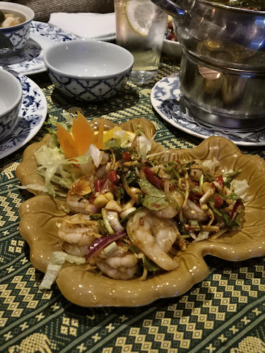 Comments and reviews of Thai Amari