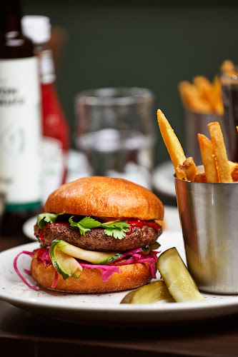 Opinii despre O'Learys Halmstad în Halmstad - Gastronomi och hotellverksamhet