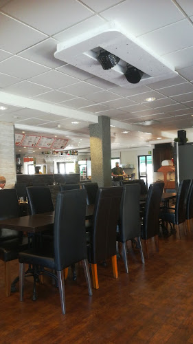 Restaurang Pizzeria Capri i Kisa - Gastronomi och hotellverksamhet