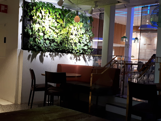 Utopia Food Court - Gastronomi och hotellverksamhet