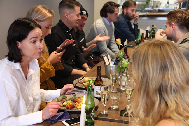 E A Rosengrens g 17, 421 31 Göteborg