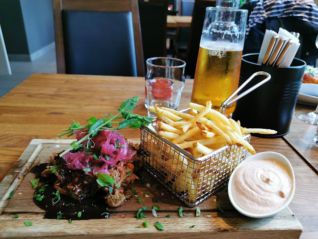 Opinii despre Bakom hörnet în Hägersten - Gastronomi och hotellverksamhet