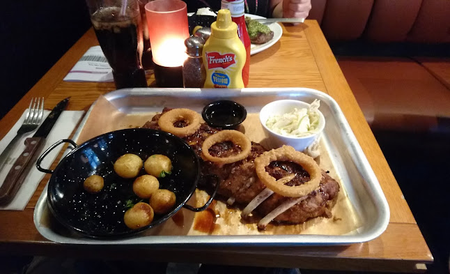 Lilla torg 17, 211 34 Malmö