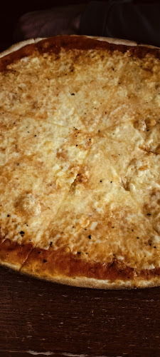 Reviews of Pizzeria Lilla Rimini in Södertälje - Gastronomi och hotellverksamhet