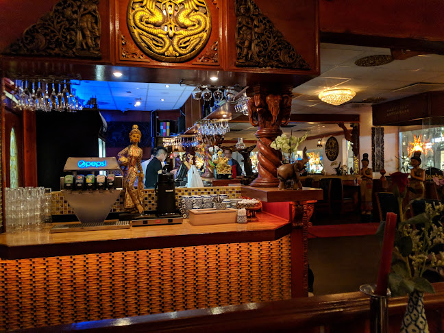 Bambu Thai - Gastronomi och hotellverksamhet