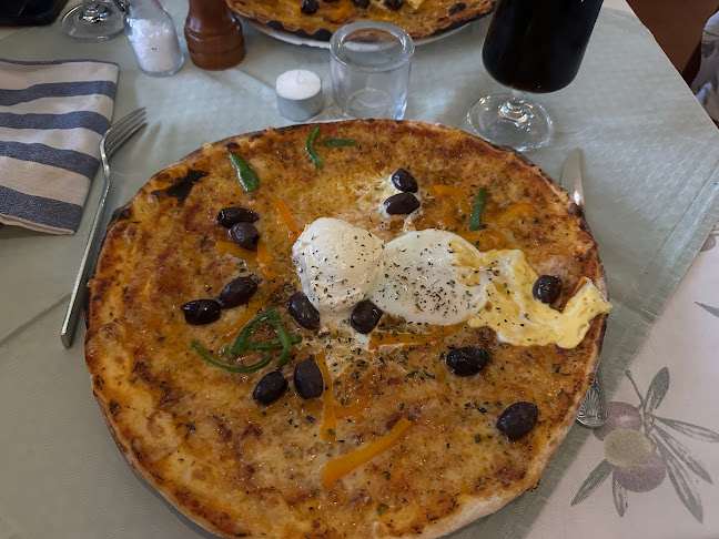 Cyrano - Gastronomi och hotellverksamhet