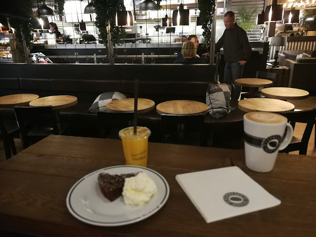 Frölunda torg, 421 44 Västra Frölunda