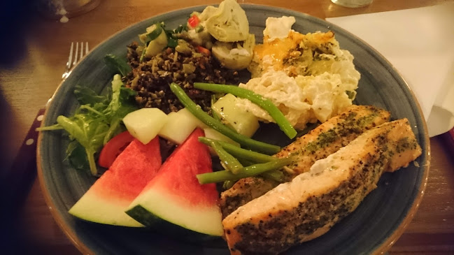 Opinii despre KJ:s Café och restaurang în Ronneby - Gastronomi och hotellverksamhet