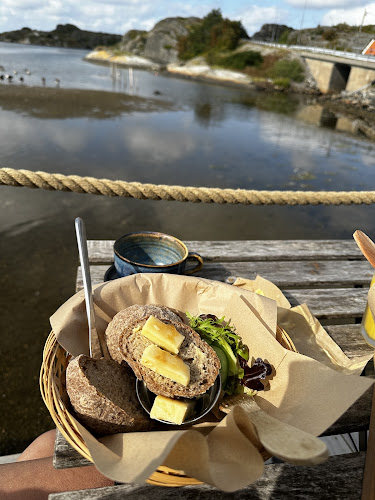 Lottas Bak&Form, Surdegsbageri, Café - Bleket