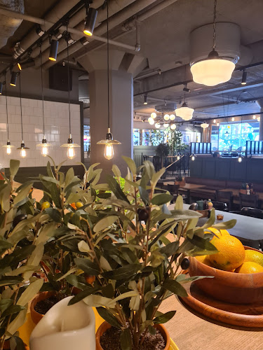 Giretto - Gastronomi och hotellverksamhet