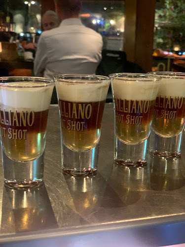 L'angolo Restaurang & Bar