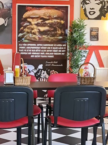 BURGER HOUSE HOMEMADE - Gastronomi och hotellverksamhet