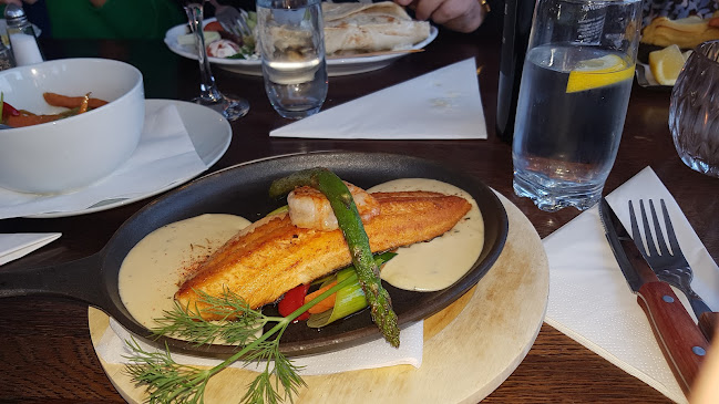 Medelhavskällaren - Gastronomi och hotellverksamhet