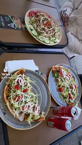 Opinii despre Dr Fries Pizzeria în Göteborg - Gastronomi och hotellverksamhet