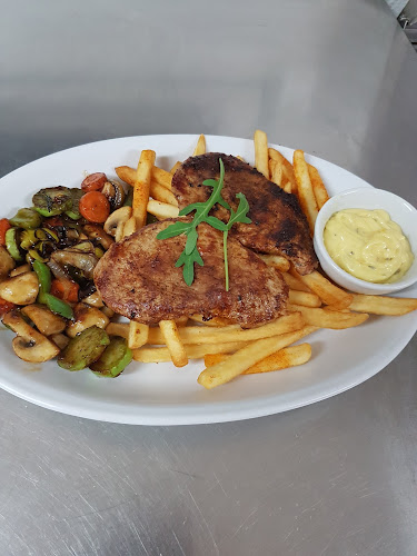 Opinii despre Marieholms Restaurang în Marieholm - Gastronomi och hotellverksamhet