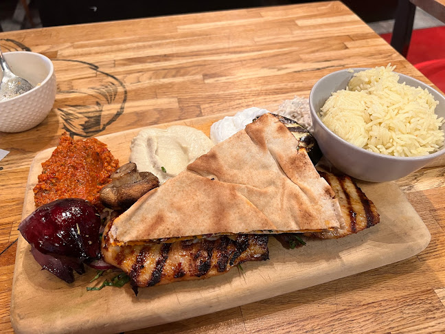 Antika Restaurant - Gastronomi och hotellverksamhet