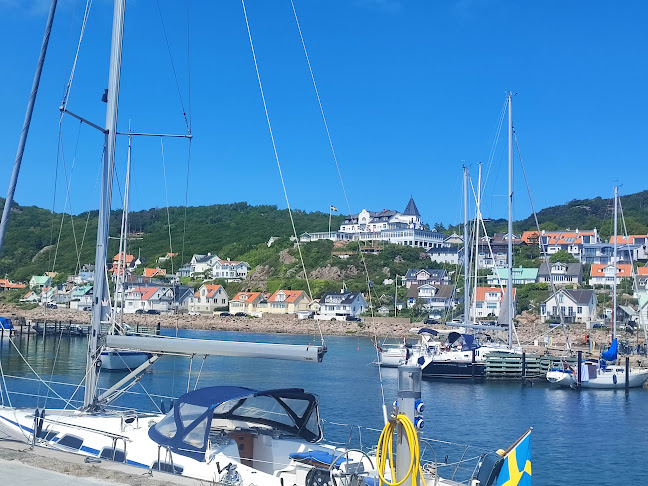 Salty Dog Bar - Gastronomi och hotellverksamhet