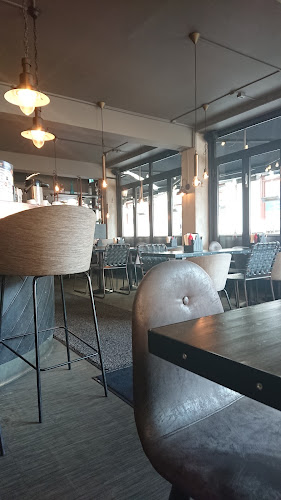 Hörnan Bar & Käk - Gastronomi och hotellverksamhet