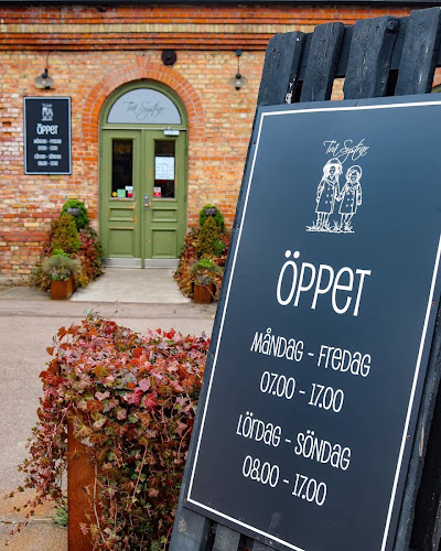 Två Systrar på Vapnögatan 2 - Gastronomi och hotellverksamhet