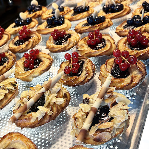 Reviews of Kaffein in Bandhagen - Gastronomi och hotellverksamhet