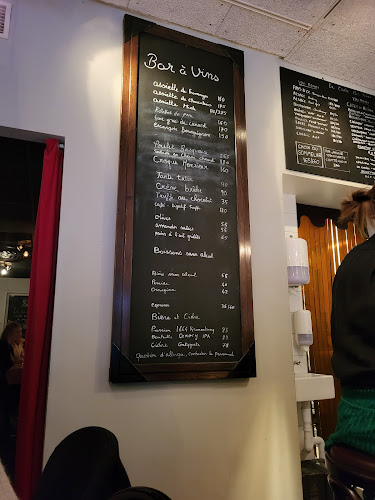 Bar à Vins - Gastronomi och hotellverksamhet