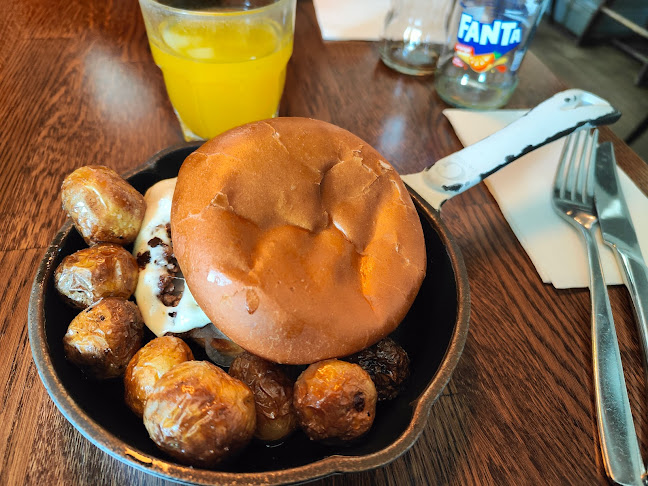 Skeppshandelns Stenugnsbageri - Gastronomi och hotellverksamhet