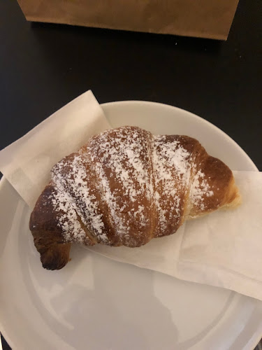 Poli Caffé - Gastronomi och hotellverksamhet