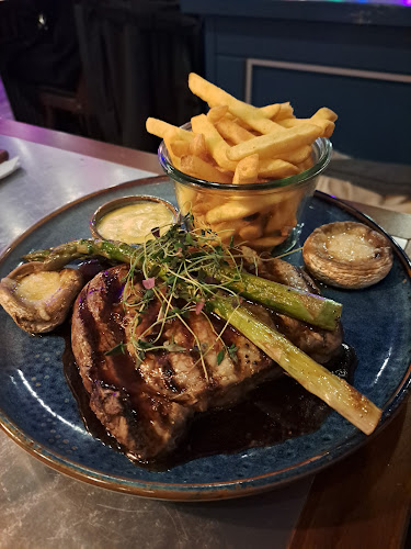 Comentarii opinii despre Regeringsgatan 88 (Ny restaurang kommer att öppnas inom kort)