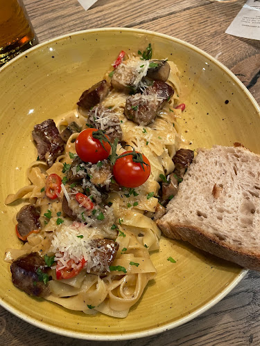 Opinii despre Mocca deli Västervik în Västervik - Gastronomi och hotellverksamhet