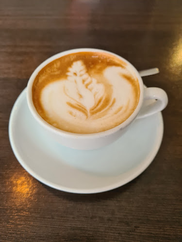 Caffè Mezzo - Gastronomi och hotellverksamhet