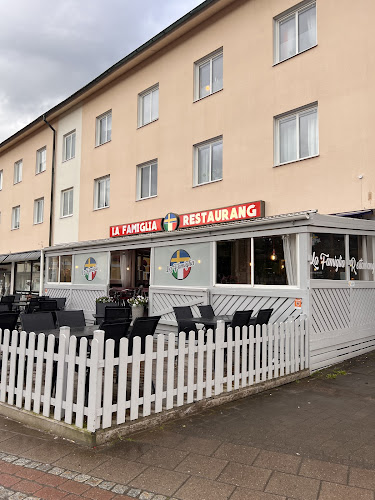 La Famiglia Restaurang - Gastronomi och hotellverksamhet