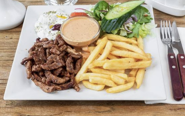 Opinii despre Kalamata restaurang în Solna - Gastronomi och hotellverksamhet