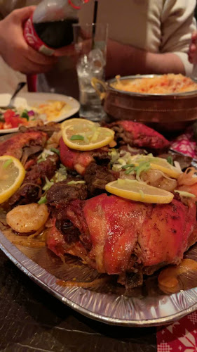 Opinii despre Maharane Indisk Restaurang & Bar în Sandviken - Gastronomi och hotellverksamhet