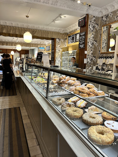 Opinii despre Ahlströms Konditori Korsgatan în Göteborg - Gastronomi och hotellverksamhet