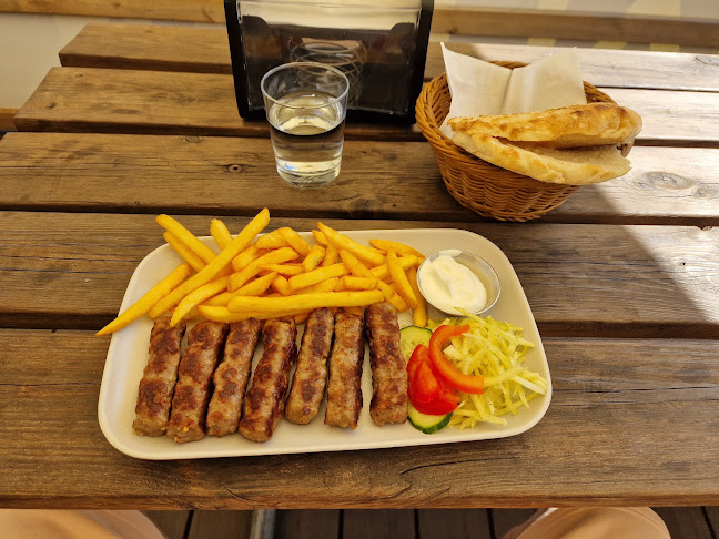Balkan Burek & Cevapi - Gastronomi och hotellverksamhet