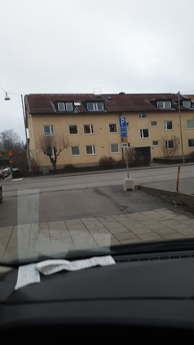 Comments and reviews of Pizza House Latife