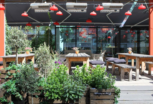 EAT Market - Gastronomi och hotellverksamhet