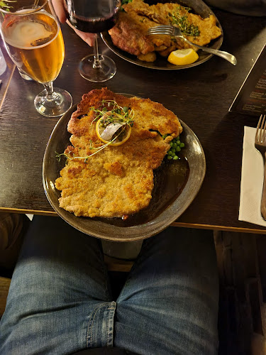 Broderstugan Phone number