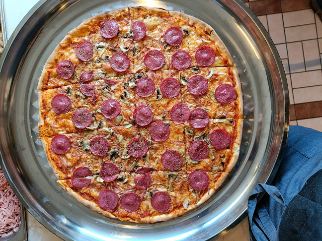 Pizzeria Pinocchio Open Times