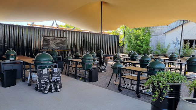 Holy Smoke BBQ Phone number