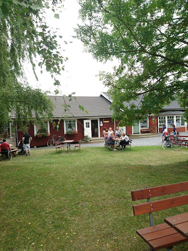 Opinii despre Väddö Gårdsmejeri - Gårdsbutik & Café în Väddö - Gastronomi och hotellverksamhet