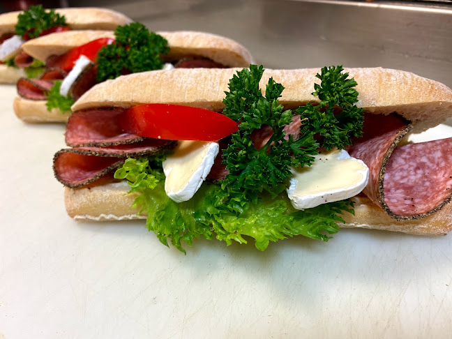 Comments and reviews of Gårda Takeaway