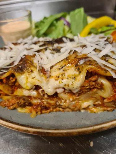 Café Tant Rut - Gastronomi och hotellverksamhet